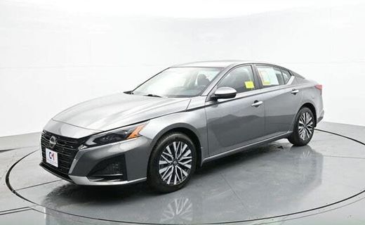 2023 Nissan Altima SV