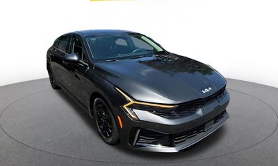 2025 Kia K5 LXS
