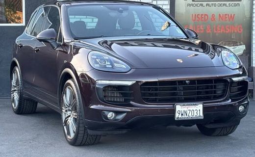 2016 Porsche Cayenne S
