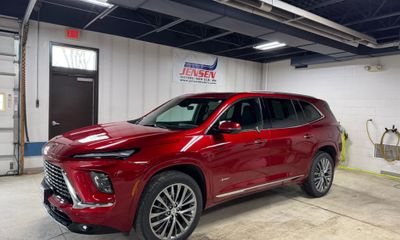 2025 Buick Enclave Avenir
