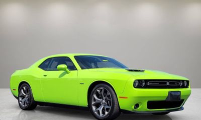 2015 Dodge Challenger SXT