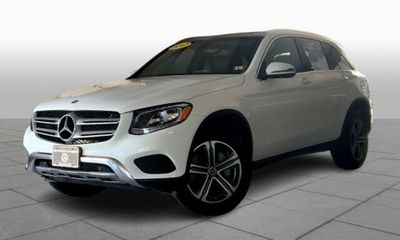 2017 Mercedes-Benz GLC-Class GLC300