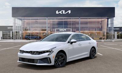 2026 Kia K5 LXS