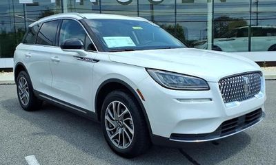 2022 Lincoln Corsair Standard