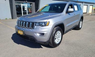 2019 Jeep Grand Cherokee Laredo