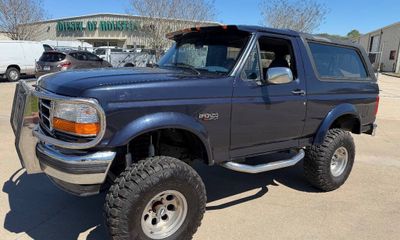 1995 Ford Bronco XL