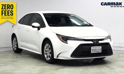 2025 Toyota Corolla LE