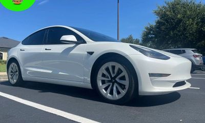 2022 Tesla Model 3 Long Range