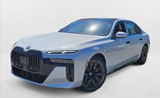 2026 BMW 750e xDrive