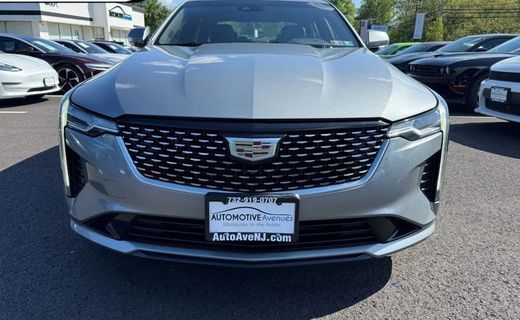 2023 Cadillac CT4 Luxury