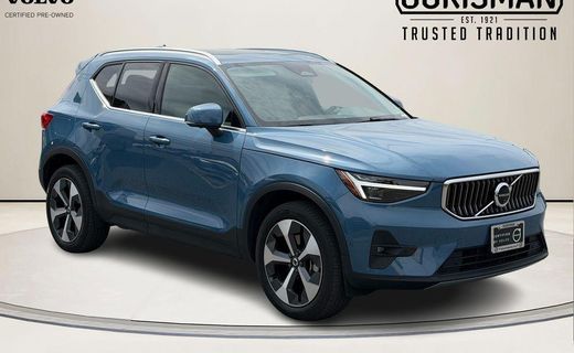 2024 Volvo XC40 Plus Bright