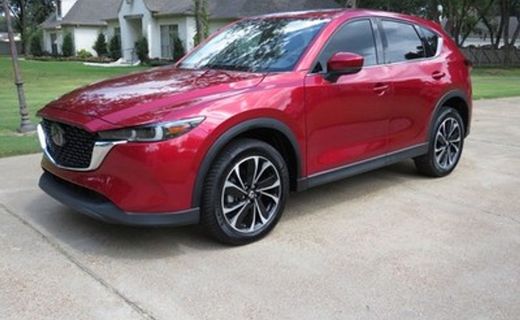 2022 Mazda CX-5 Premium Package
