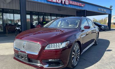 2018 Lincoln Continental Reserve