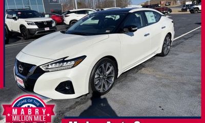 2023 Nissan Maxima Platinum