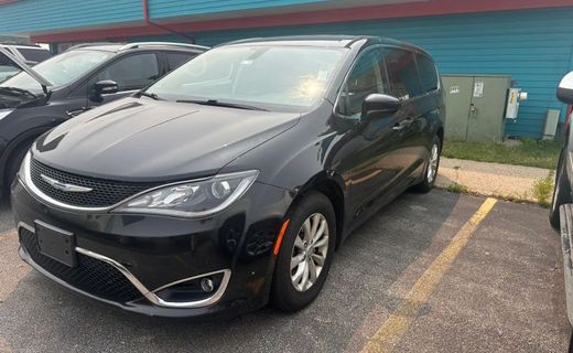 2018 Chrysler Pacifica Touring Plus