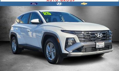 2025 Hyundai Tucson SE