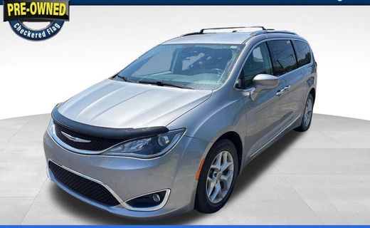 2017 Chrysler Pacifica Touring L Plus