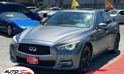2017 Infiniti Q50 Premium