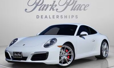 2017 Porsche 911 S 4S GTS
