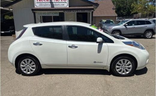 2015 Nissan Leaf S
