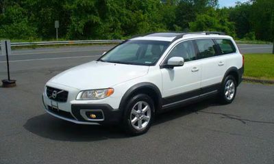 2010 Volvo XC70 32