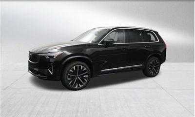 2026 Volvo XC90 Plus Bright