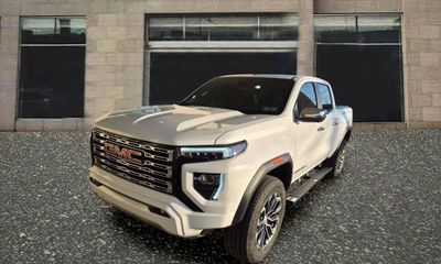 2023 GMC Canyon Denali