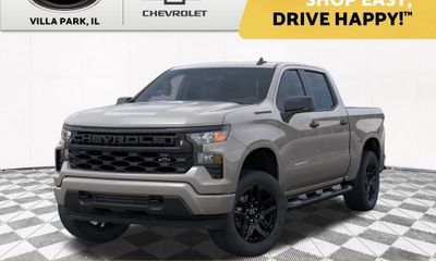2026 Chevrolet Silverado Custom