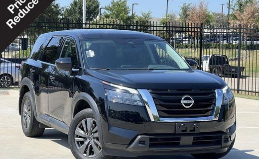 2023 Nissan Pathfinder S