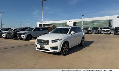 2023 Volvo XC90 Ultimate Bright