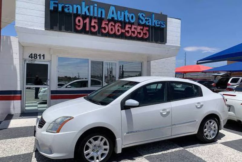 2010 Nissan Sentra — a typically priced live listing