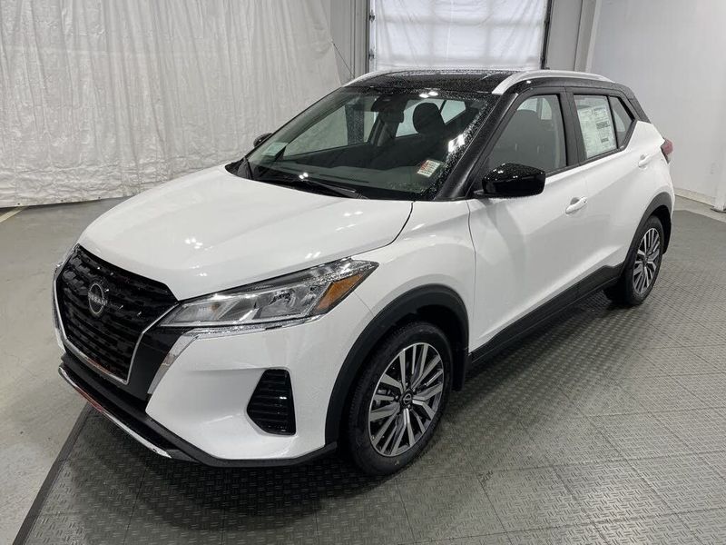 2023 Nissan Kicks — a typically priced live listing