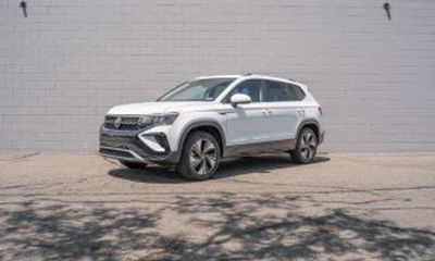 2023 Volkswagen Taos S W IQ