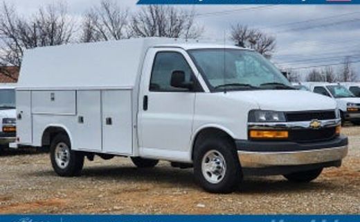 2025 Chevrolet Express 2500