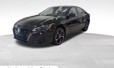 2023 Nissan Altima SR