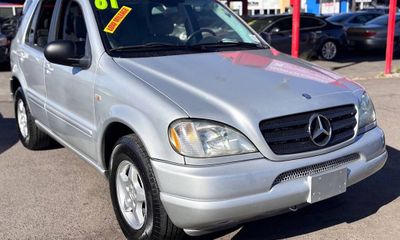 2001 Mercedes-Benz M-Class ML320