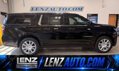 2024 Chevrolet Suburban High Country
