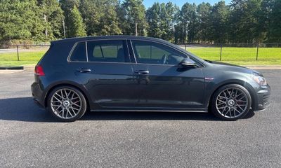 2016 Volkswagen Golf GTI 2 0T Base