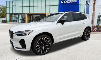 2026 Volvo XC60 Ultra Dark