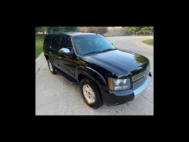 2014 Chevrolet Tahoe — a typically priced live listing