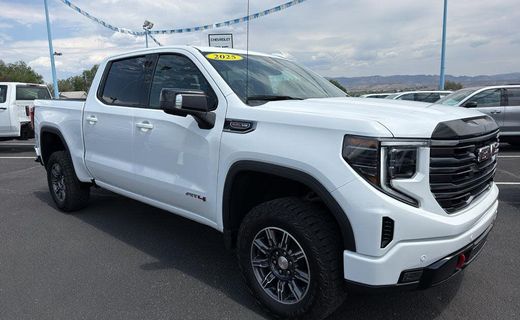 2025 GMC Sierra AT4