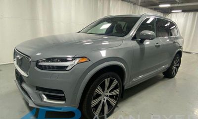 2024 Volvo XC90 Plus Bright