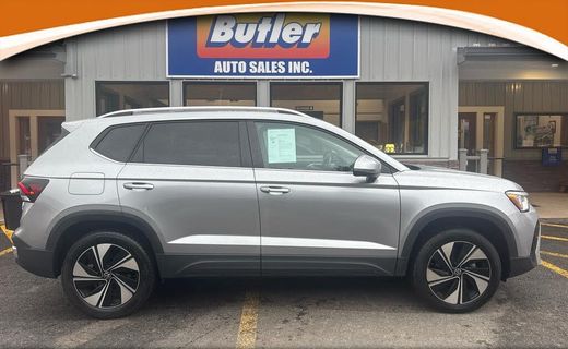 2025 Volkswagen Taos 4MOTION SE