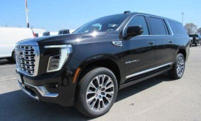 2026 GMC Yukon XL Elevation