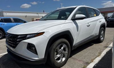 2023 Hyundai Tucson SE