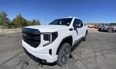 2022 GMC Sierra AT4