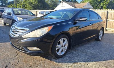 2011 Hyundai Sonata Middle Level