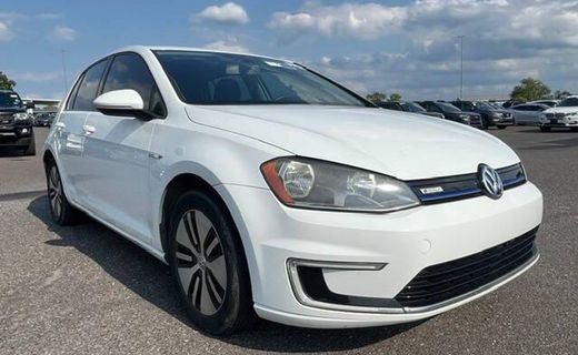 2016 Volkswagen E-Golf SE