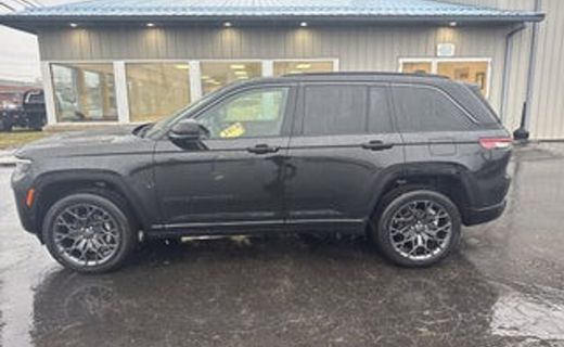 2026 Jeep Grand Cherokee Summit