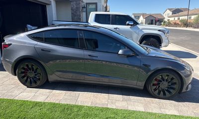2023 Tesla Model 3 Performance